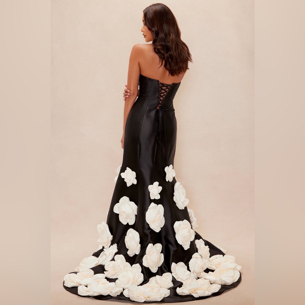 Strapless Black Gown with White 3D Floral Appliqués - Picture 2 of 4